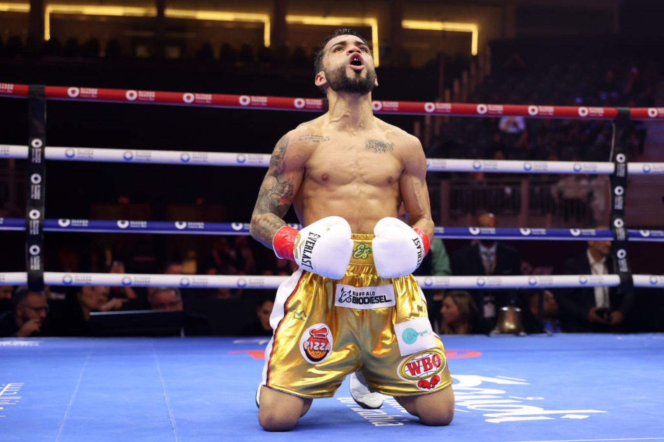 Watch Collazo vs. Canoy Boxing Title Bout Live Online