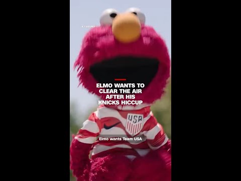 Elmo Sets the Record Straight with Knicks Fans
