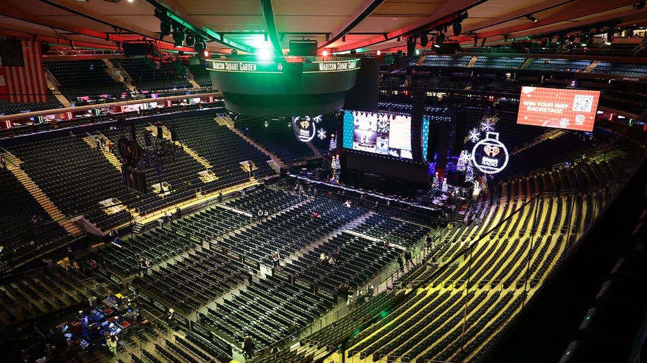 Concertgoer Falls to Death at Madison Square Garden