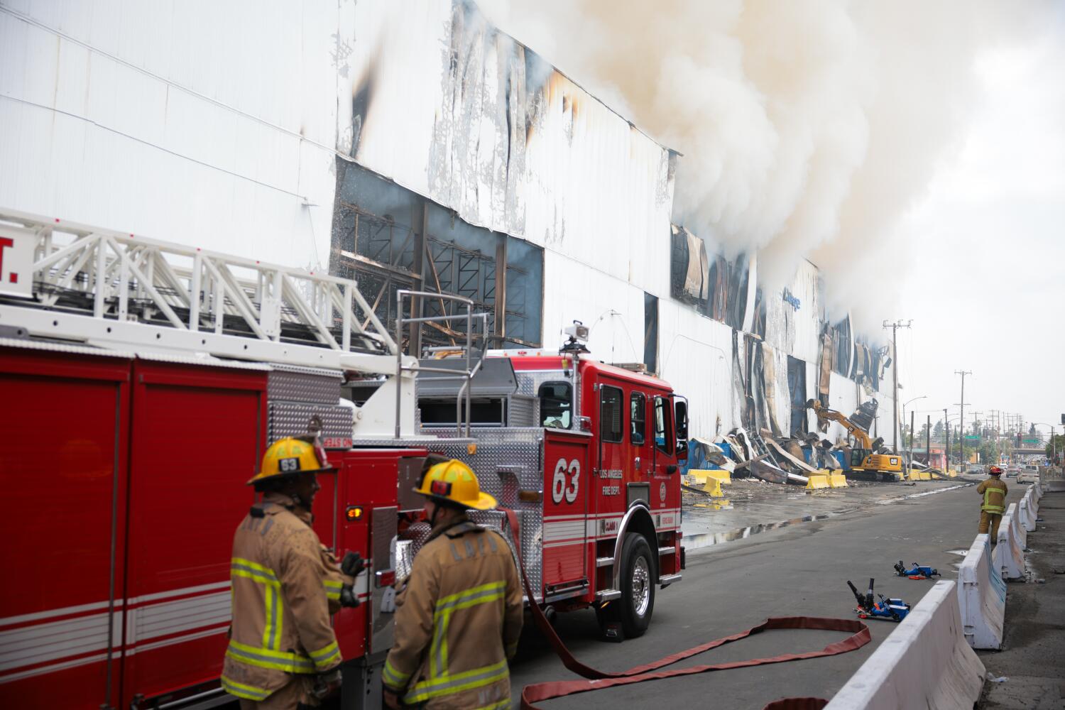 Boyle Heights Fire Prompts School Relocations and Warnings