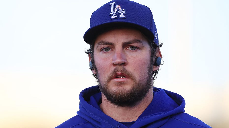 Trevor Bauer Re-signs with Diablos Rojos Amid MLB Ban