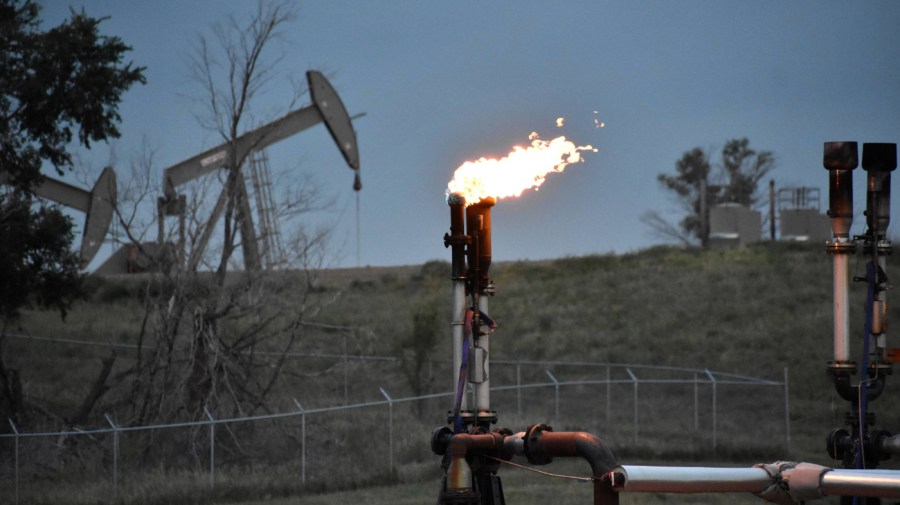 Interior Proposes Easing Drilling Rules on Public Lands