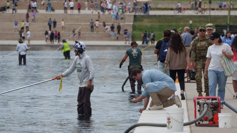 Guard and Police Increase Patrols at Reflecting Pool