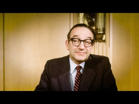Alan Greenspan, Former Fed Chairman, Dies at 100