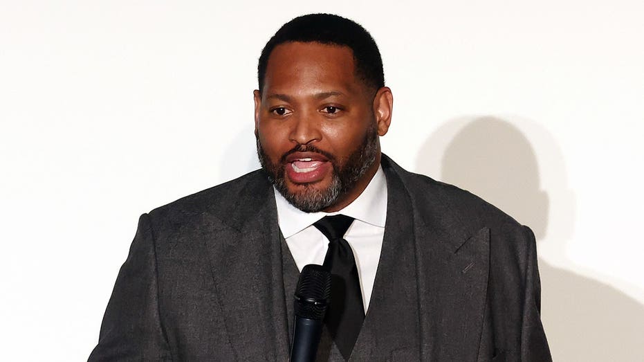 Robert Horry Champions Unity Through 2026 World Cup