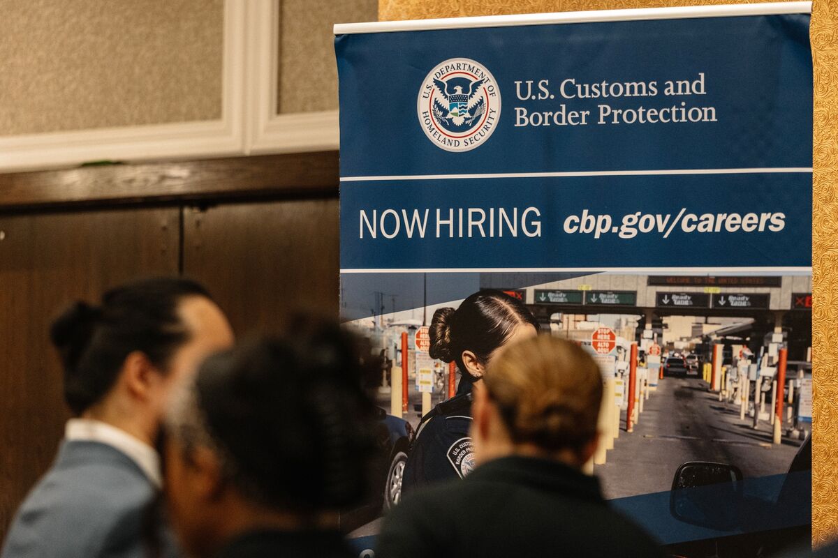 AI Enhancements in US Customs for Tariff Compliance