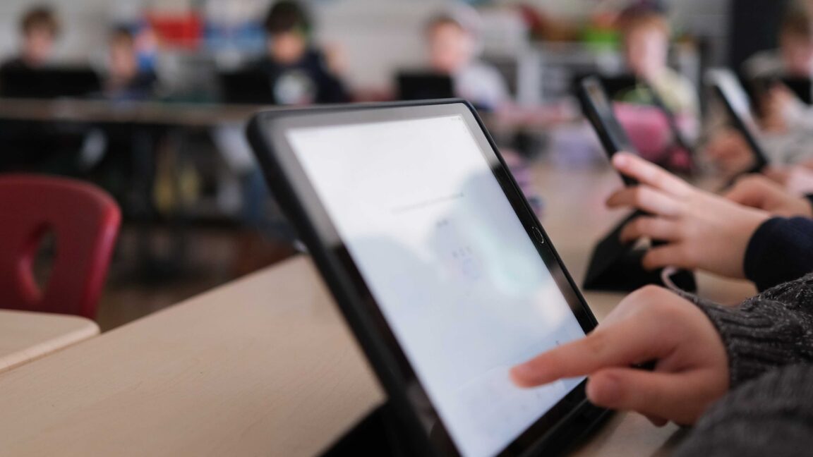 FCC Threatens $2B Internet Program for Schools & Libraries