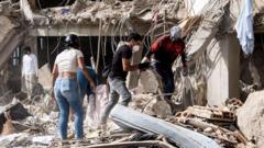 Venezuela Earthquakes: Families Call for Trapped Loved Ones