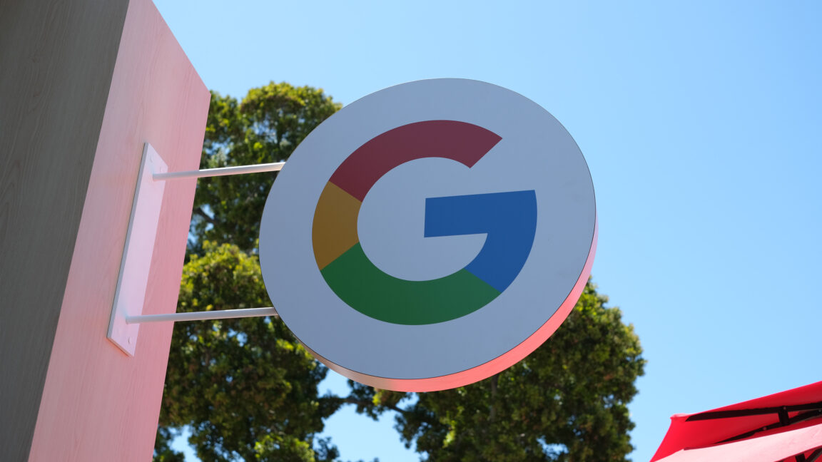 Google Warns EU on Data Risks from Monopoly Regulations