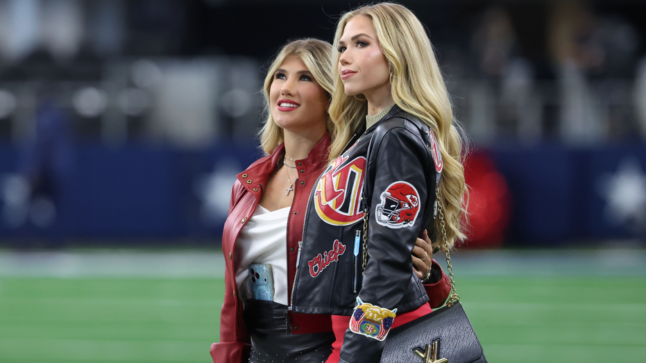 Hunt Sisters Inspire Team USA’s Win Over Paraguay