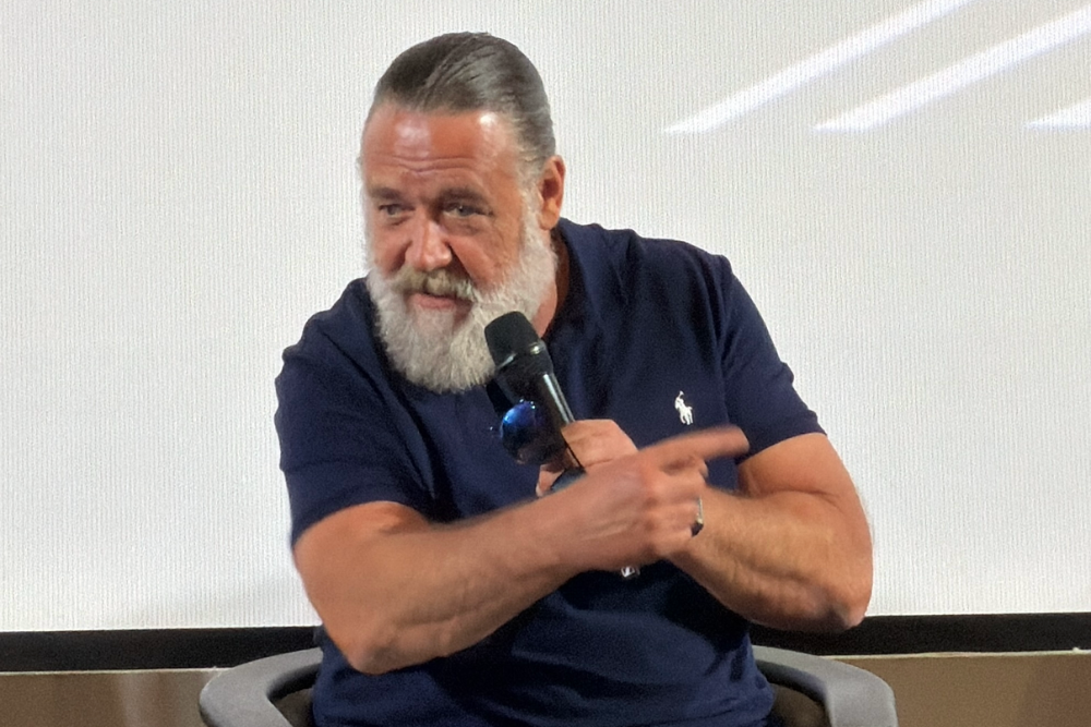 Russell Crowe Discusses Gladiator Sequel Challenges