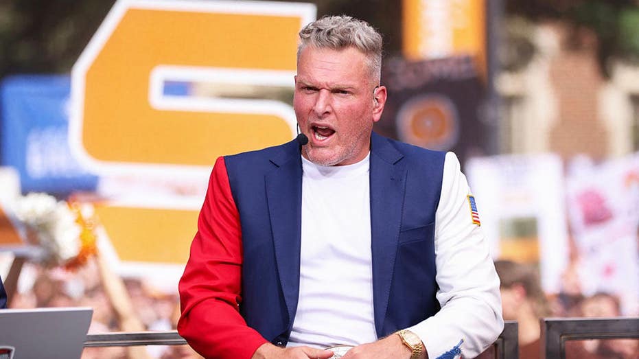 Pat McAfee vs. Omaha Bar: Jell-o Shot Challenge Fallout