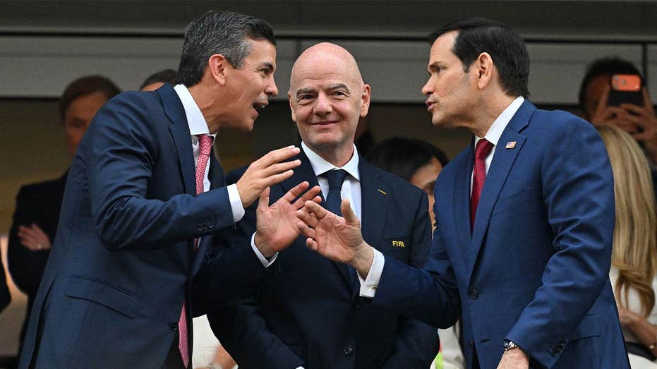 Rubio and Newsom at U.S. World Cup Opener: Politics & Soccer