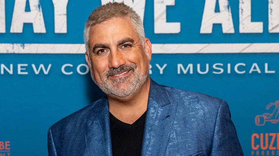 Taylor Hicks Reflects on Roots and Faith Post-‘Idol’ Win