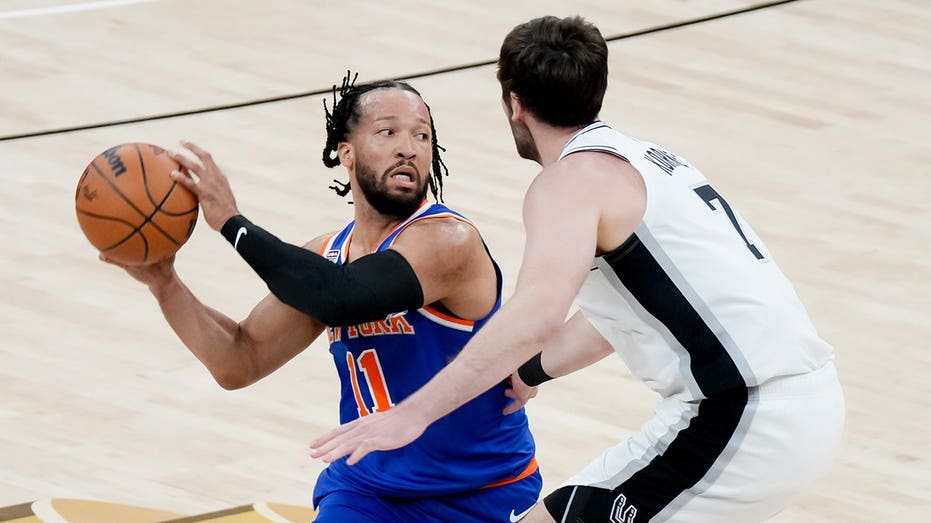 Knicks Celebrate First Championship Since 1973