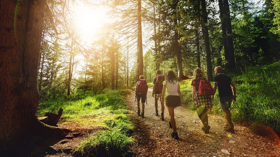 Essential Hiking Etiquette Every Hiker Should Know