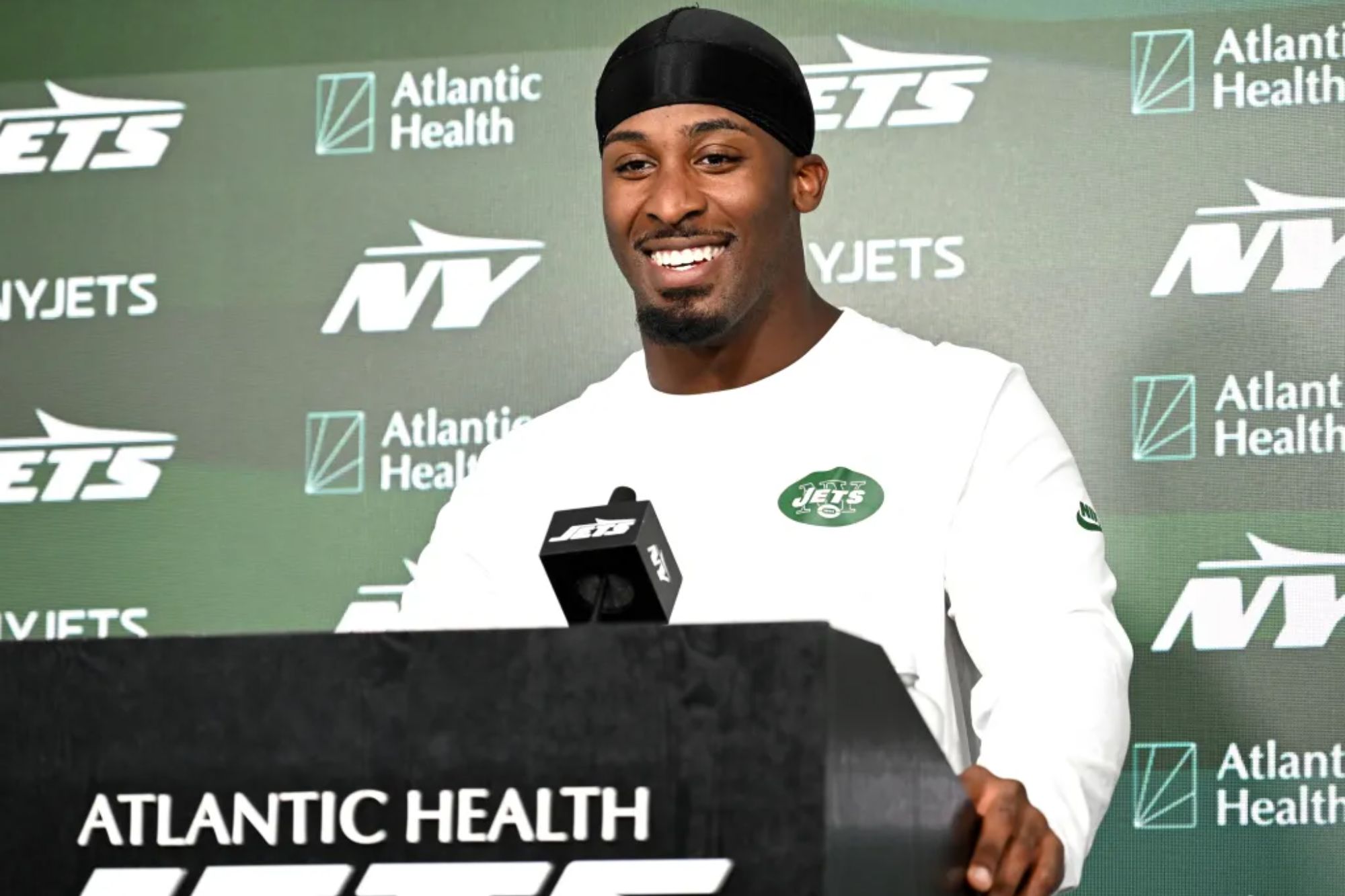 Breece Hall’s Bold Prediction for the 2026 Jets