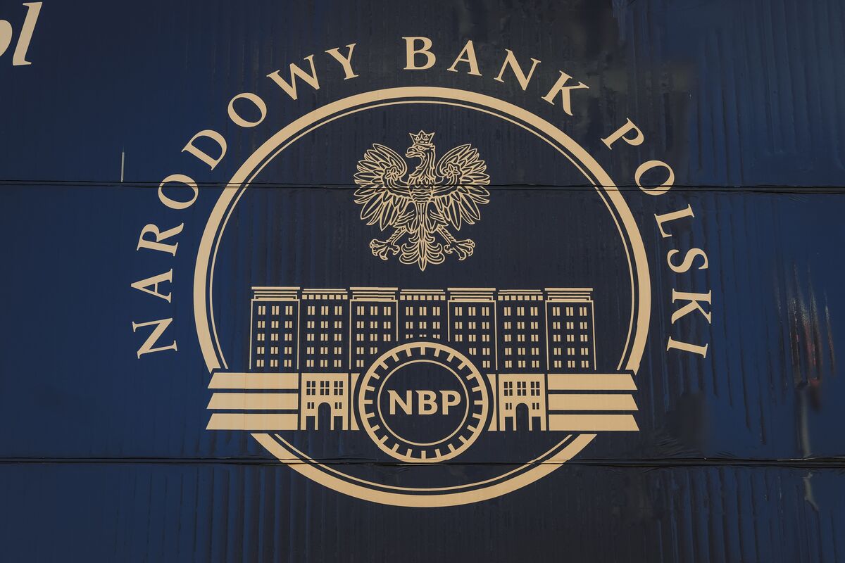Poland’s Dabrowski Signals Potential 2026 Rate Cuts