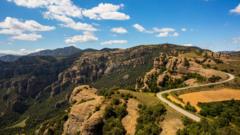 British Man Dies in Paragliding Accident in Spain