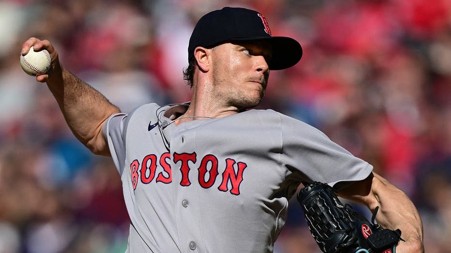 Sonny Gray’s Dominance at Fenway vs. Trey Yesavage