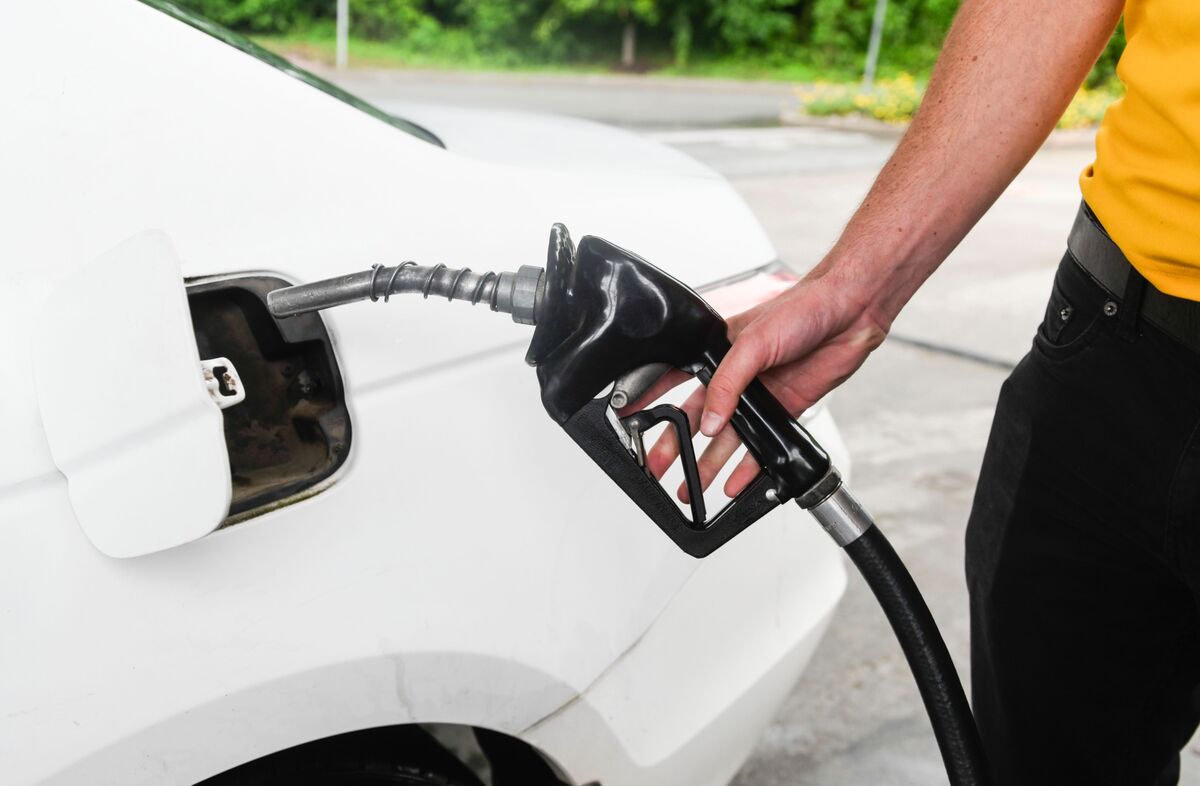 US Consumer Sentiment Boosted by Lower Gas Prices