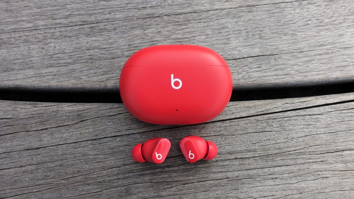 Apple Fixes Serious Eavesdropping Flaw in Beats Studio Buds
