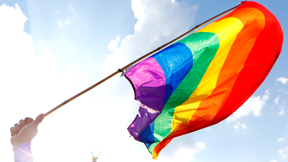 Minneapolis City Council Considers Adult Bathhouse Legalization