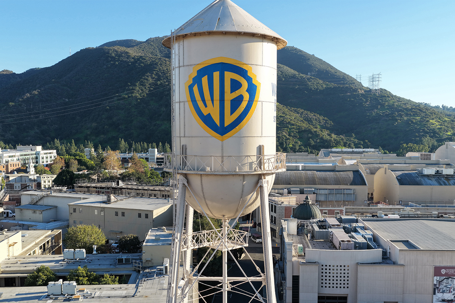 Senators Push FCC to Review Paramount-Warner Bros. Merger