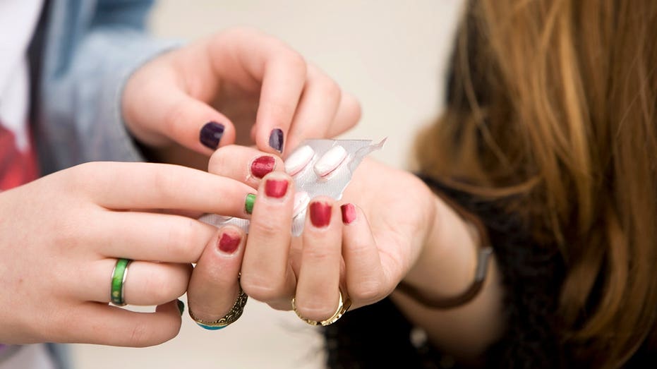 Teen Benadryl Abuse Rising Amid Social Media Trends