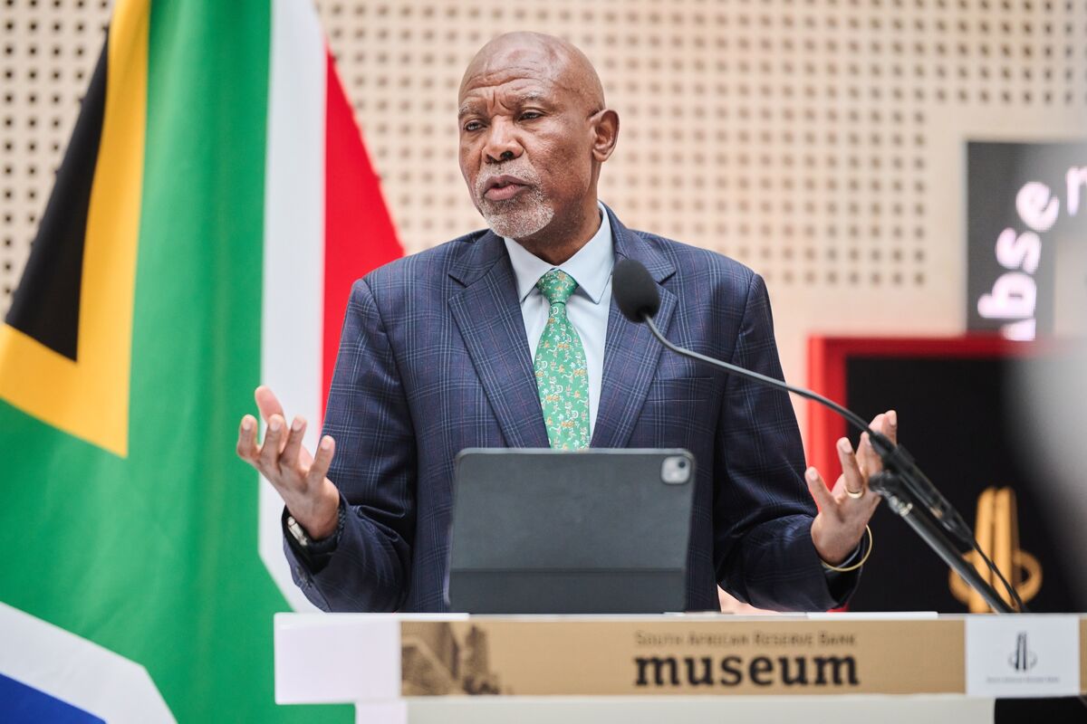 Kganyago Warns of Rising Inflation in South Africa