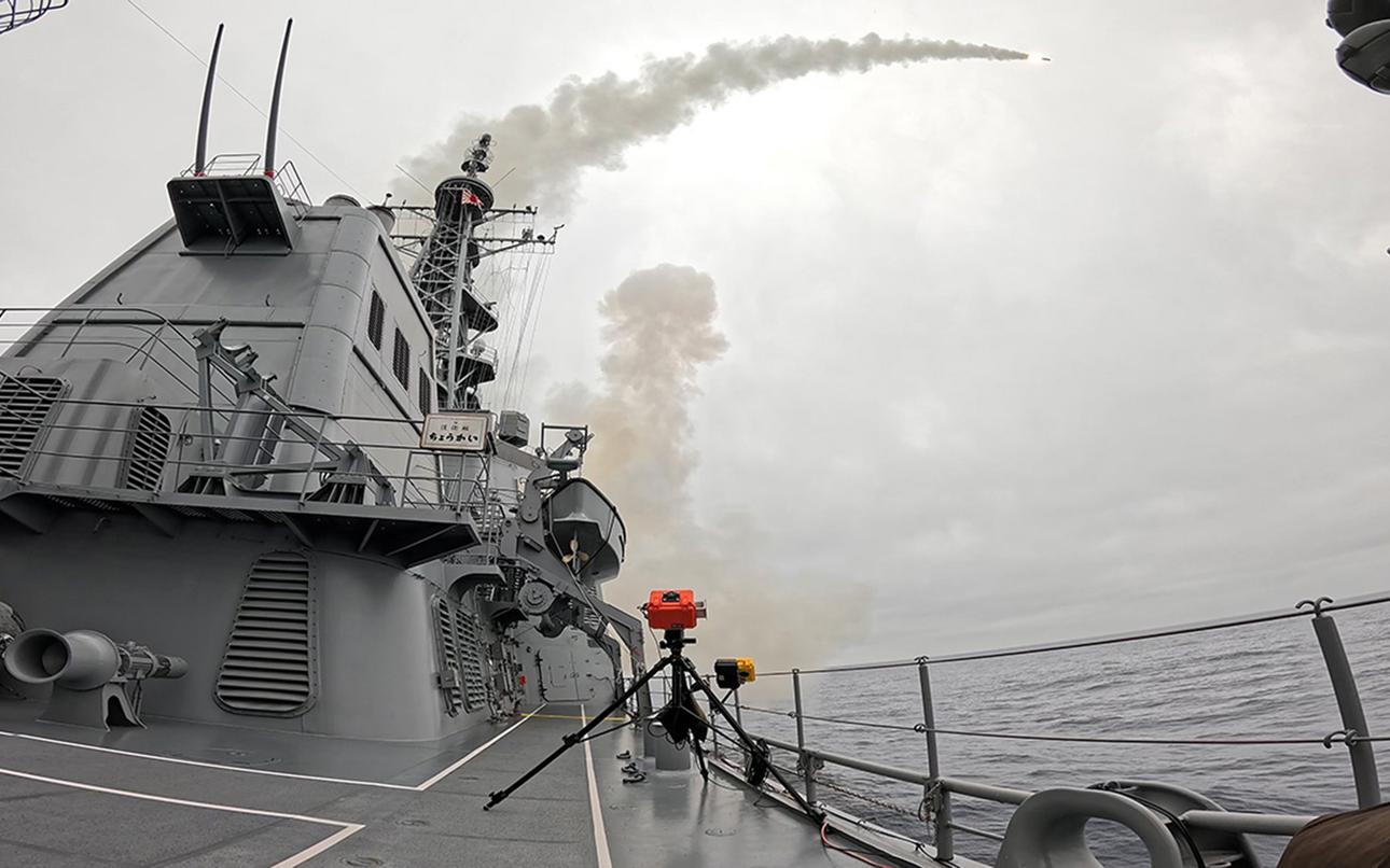 Japanese destroyer fires Tomahawk missile in ‘historic test launch’