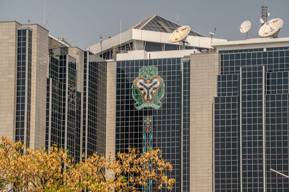 StanChart Sees Slower Nigeria Rate Cuts as Inflation Views Rise
