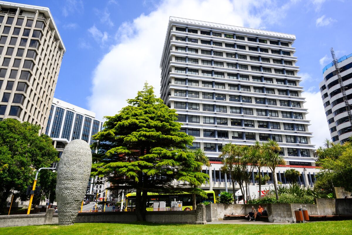 New Zealand Raises Key Rate to Head Off Inflation Pressures