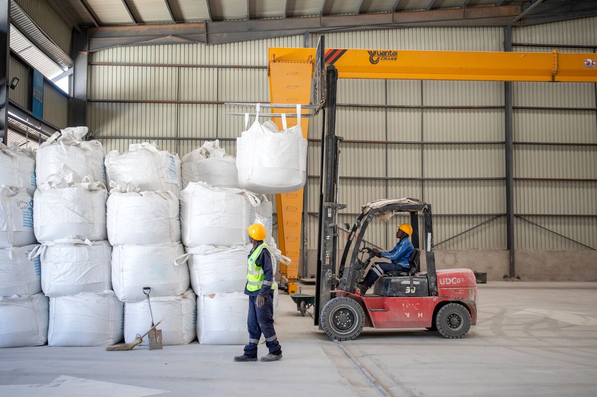 US Defense Agency Seeks to Buy Up to $300 Million of Lithium
