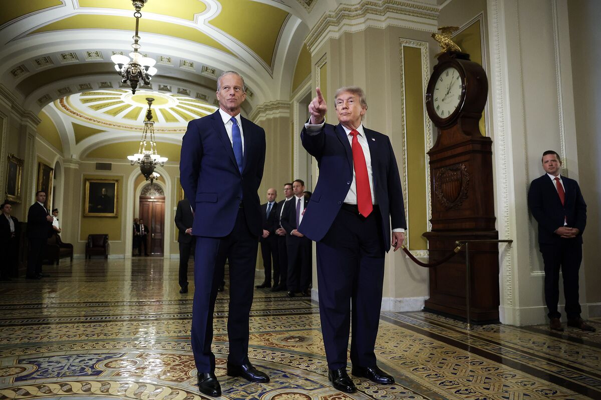 Trump's Latest Power Play Threatens US Housing Relief Bill