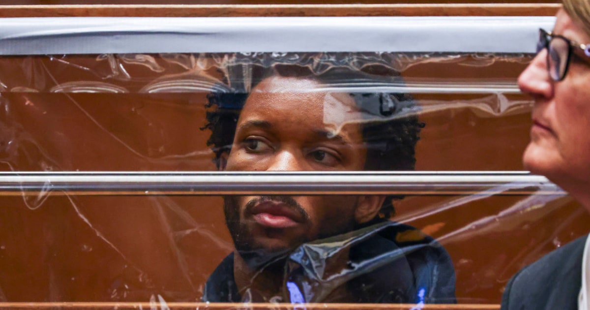 Text messages show teen whom singer D4vd is accused of killing had an abortion