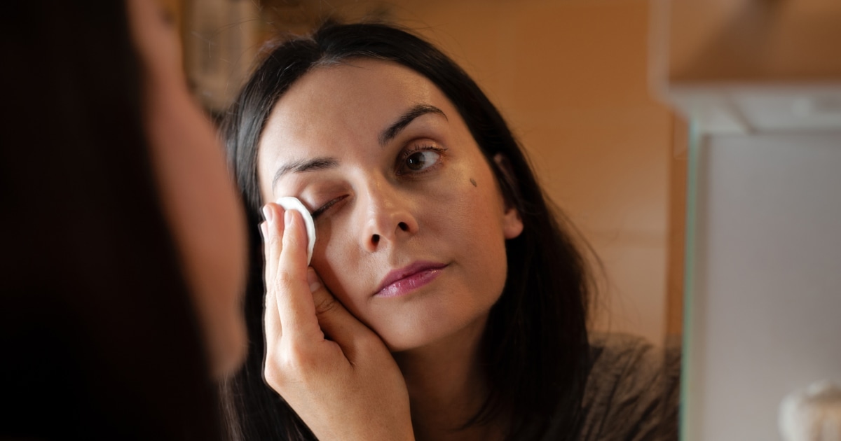 Are makeup wipes helpful or harmful for your skin? Derms weigh in