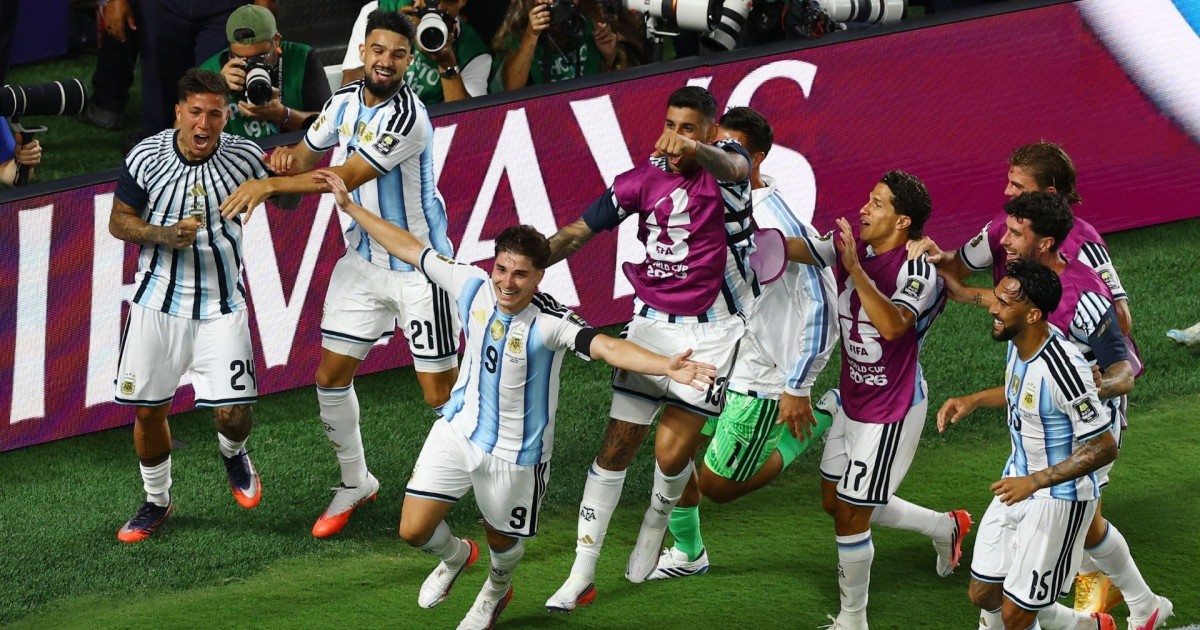 ¡Golazo de Argentina! Julián Álvarez adelanta a la Albiceleste en tiempos extra