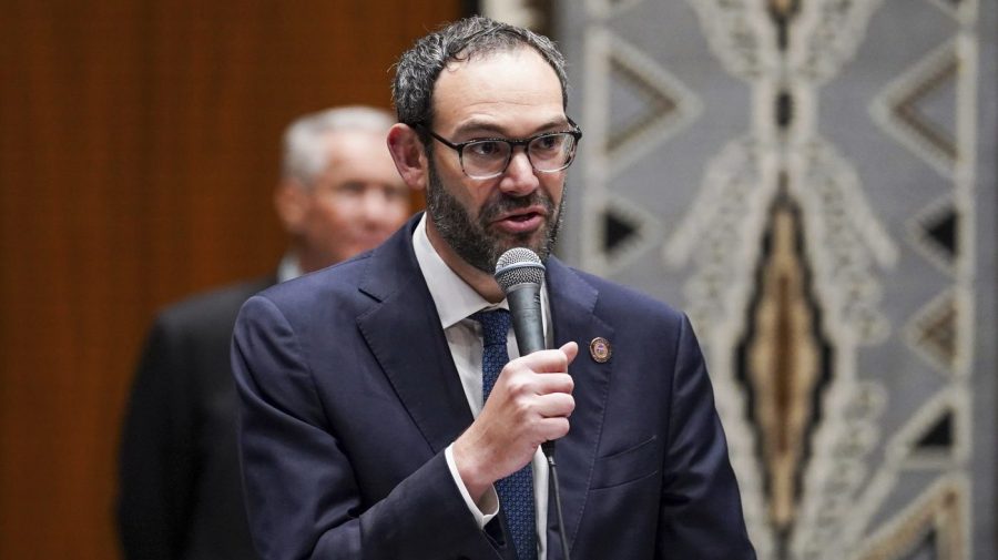 2020 election denier wins GOP primary for secretary of state in Arizona 