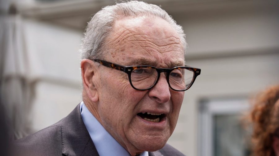 Shutdown fears rise as Trump, Democrats gird for September showdown