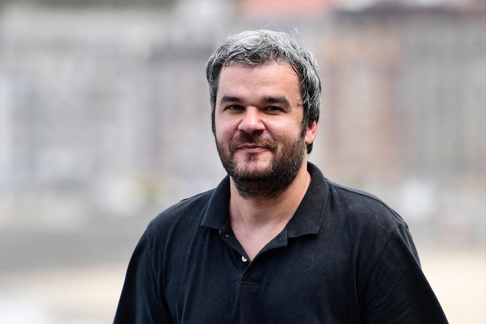 Greek Filmmaker Christos Nikou, the Director of ‘Apples’ and ‘Fingernails,’ on Creating ‘Tender Cinema’