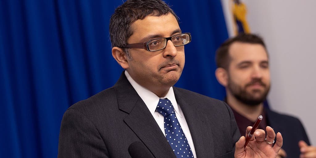 Maine contender to replace Platner grilled on response to public health crisis, Dem senator opposing his run
