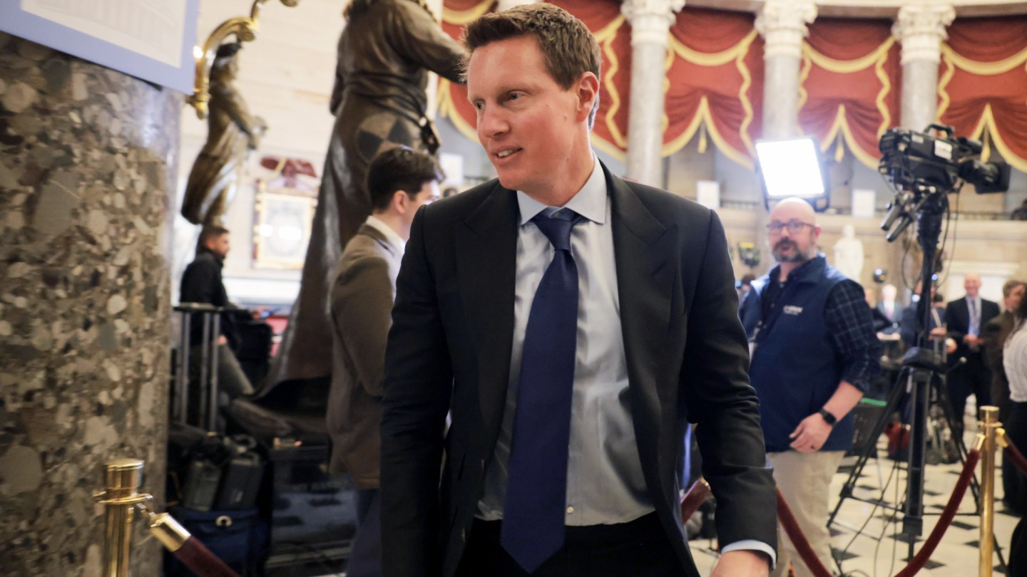 Even Republicans Now Want to Save Hollywood
