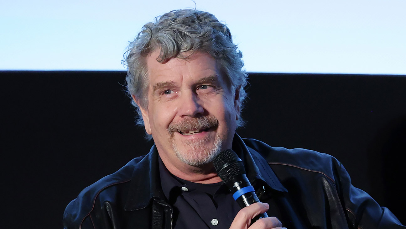 John Wells Renews Overall Deal at Warner Bros. TV as He Hits 40 Years With Studio