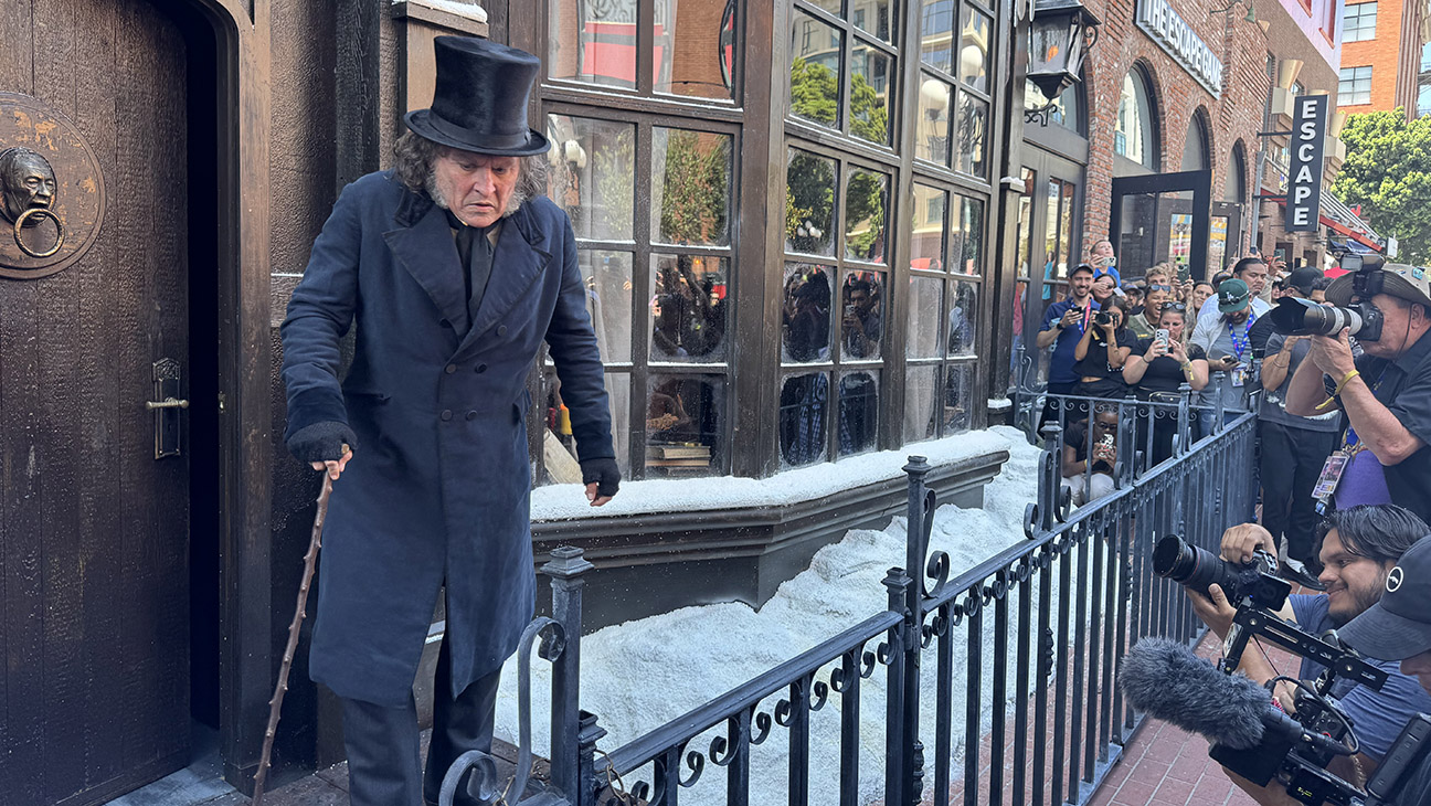 Johnny Depp Surprises Comic-Con as Ebenezer Scrooge on Streets of San Diego