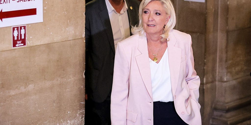 French court clears path for conservative presidential candidate, but house arrest threatens campaign
