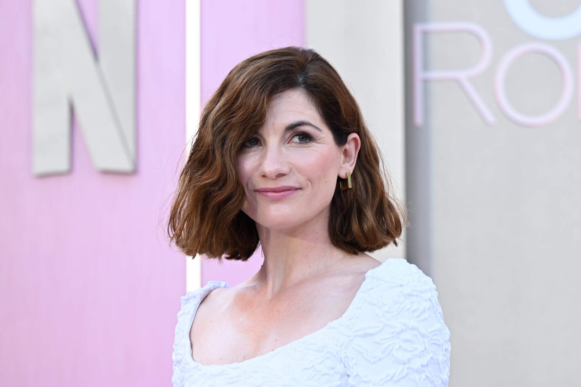 Jodie Whittaker Joins Ellen Pompeo in Hulu Dramedy Pilot ‘Chicks’