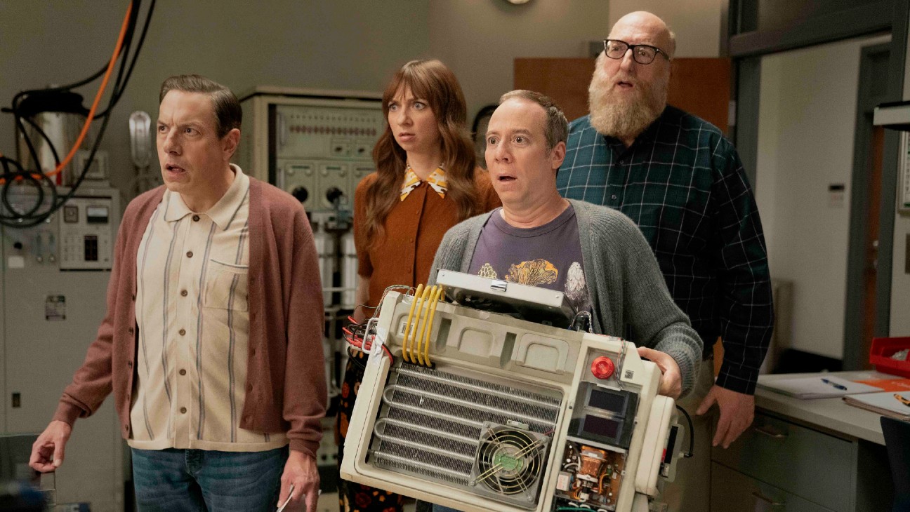 ‘Stuart Fails to Save the Universe’ Review: HBO Max’s Sour ‘Big Bang Theory’ Spinoff Isn’t a Dimension Worth Visiting