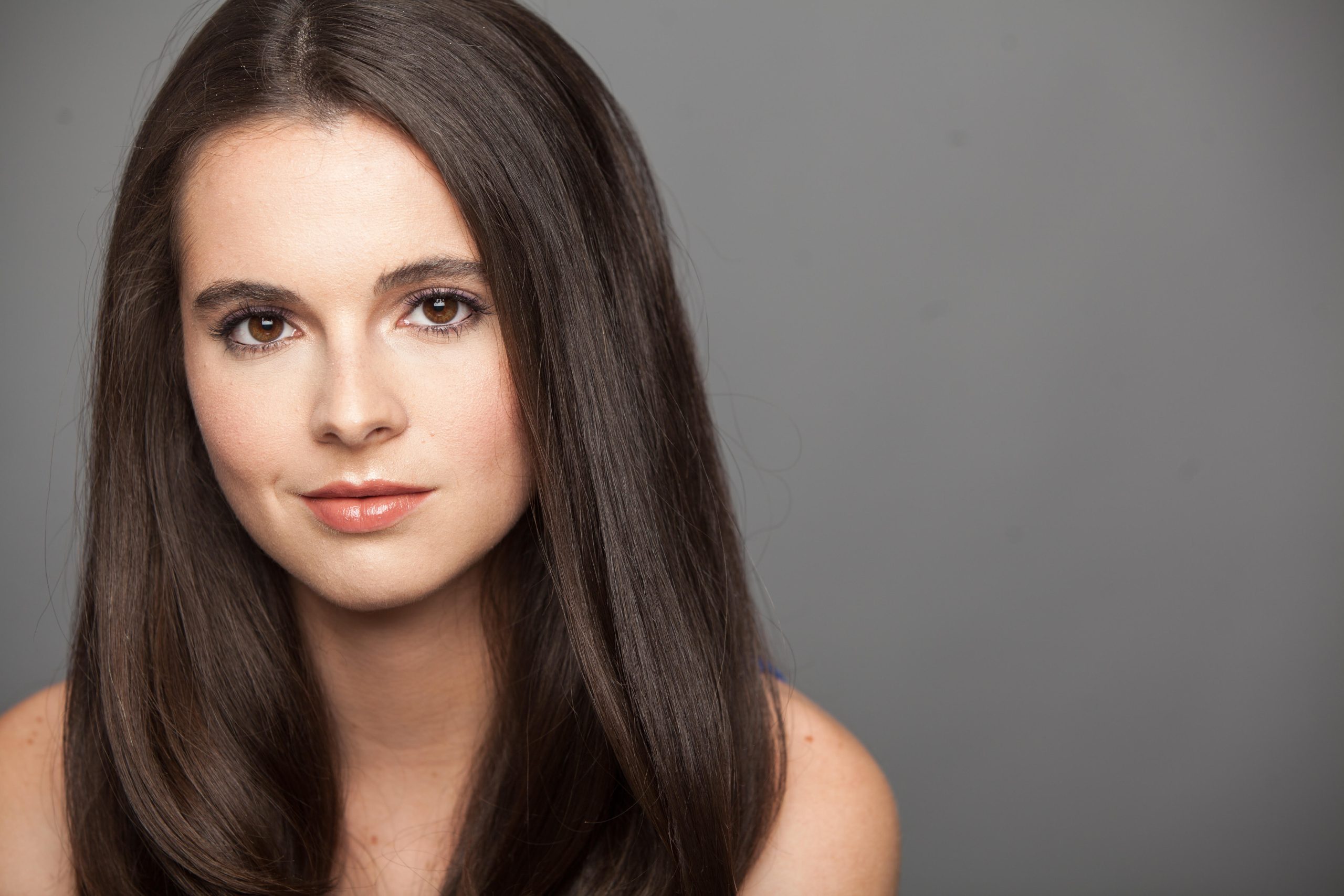 Vanessa Marano to Produce and Star in Frontières Horror Comedy ‘Ring Leader’: ‘It’s ‘Bridesmaids’ Meets ‘Self Help’’ (EXCLUSIVE)