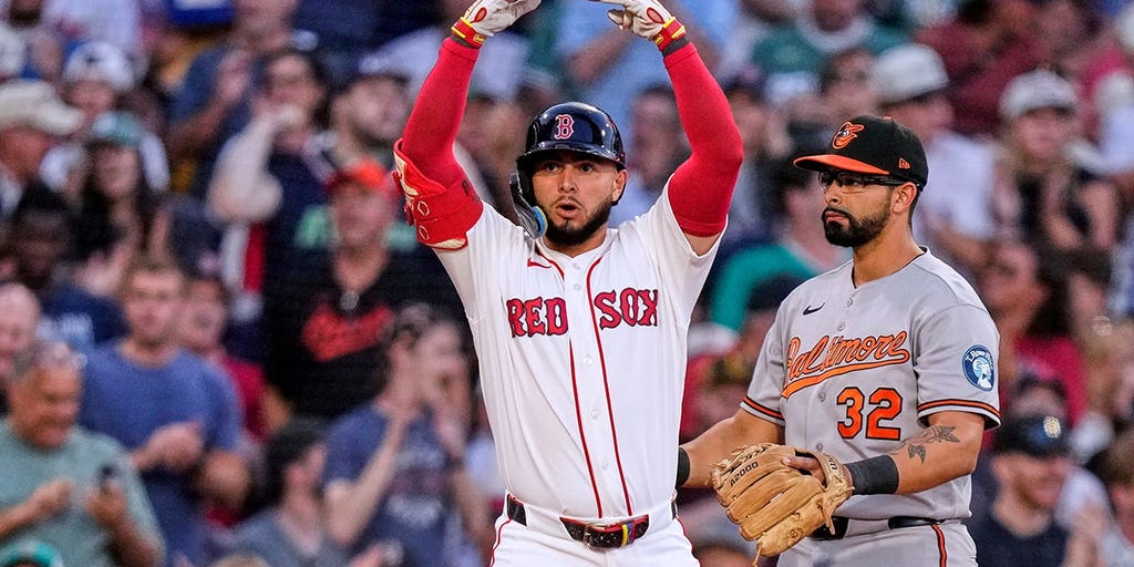 Boston Red Sox 15-game winning streak finally comes to an end, one short of setting franchise record